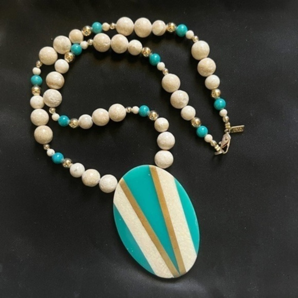 Karla Jordan Vintage Statement Pendant‎ Bead Chain Necklace